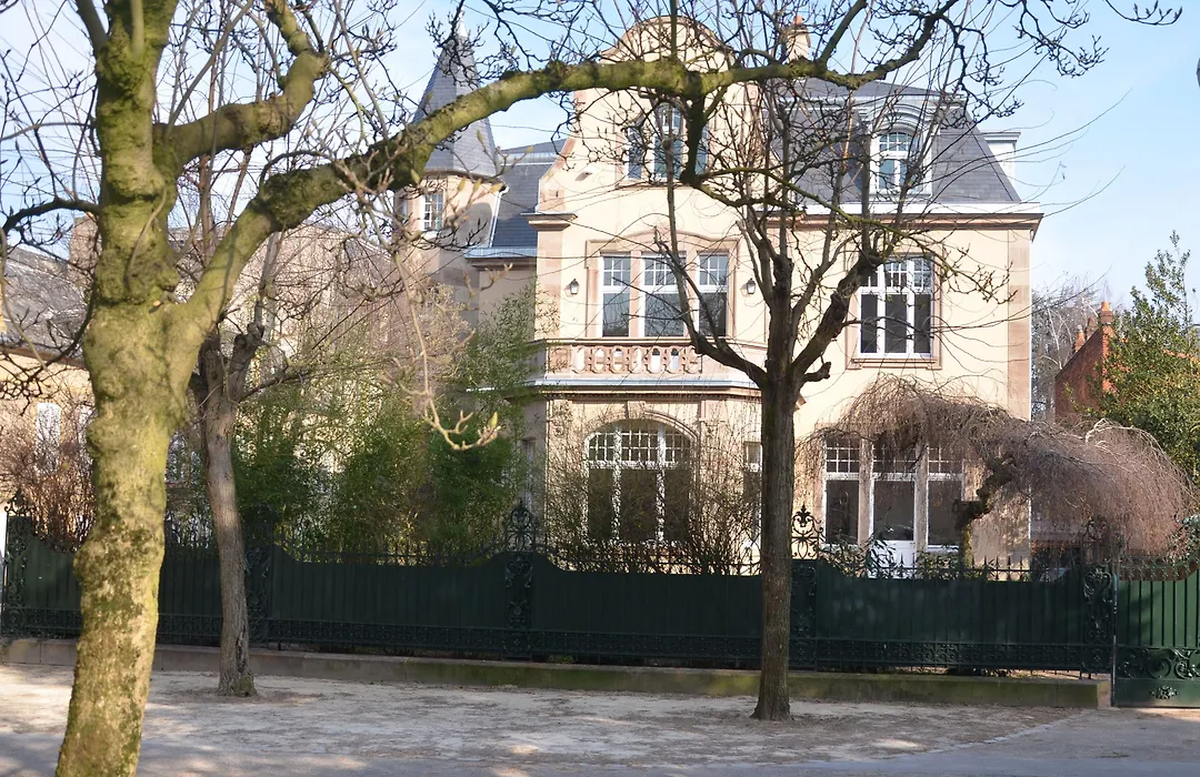 Villa Camoufle-1